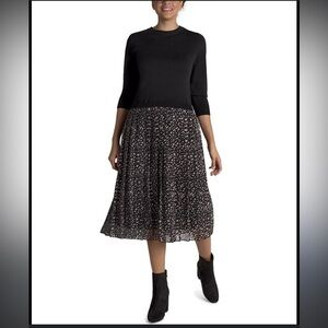 JULIA JORDAN Sweater Long sleeve Dress With Pleated Skirt Black size Medium